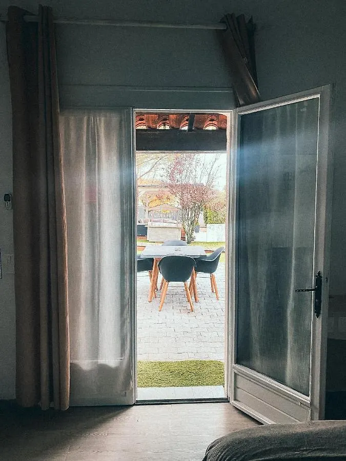 Hotel Auberge Des Pins Tourrettes