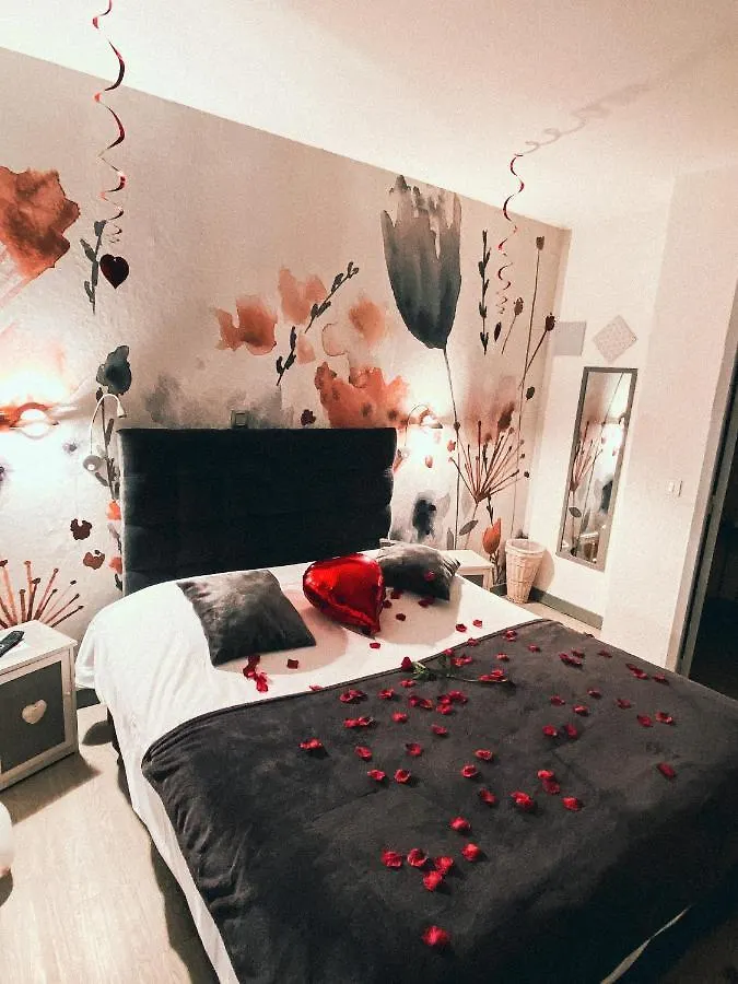 Auberge Des Pins Tourrettes Hotel