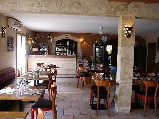 Auberge Des Pins Tourrettes 3*,