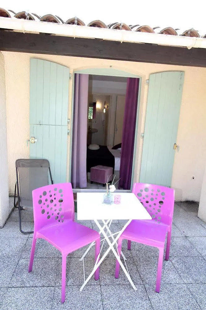 Auberge Des Pins Tourrettes 3*,  Francia