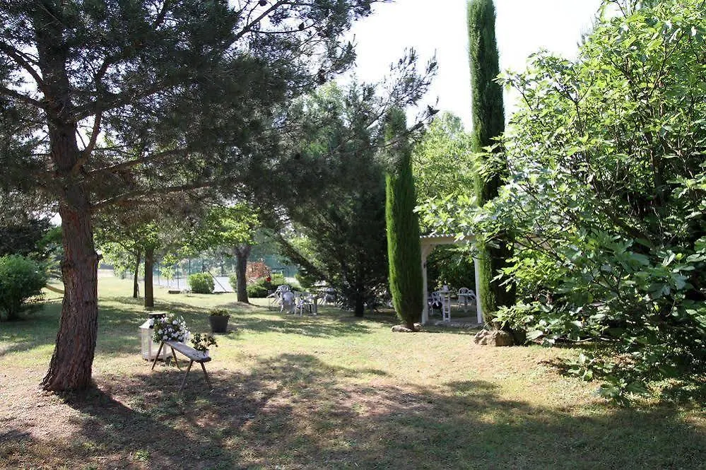 Auberge Des Pins Tourrettes