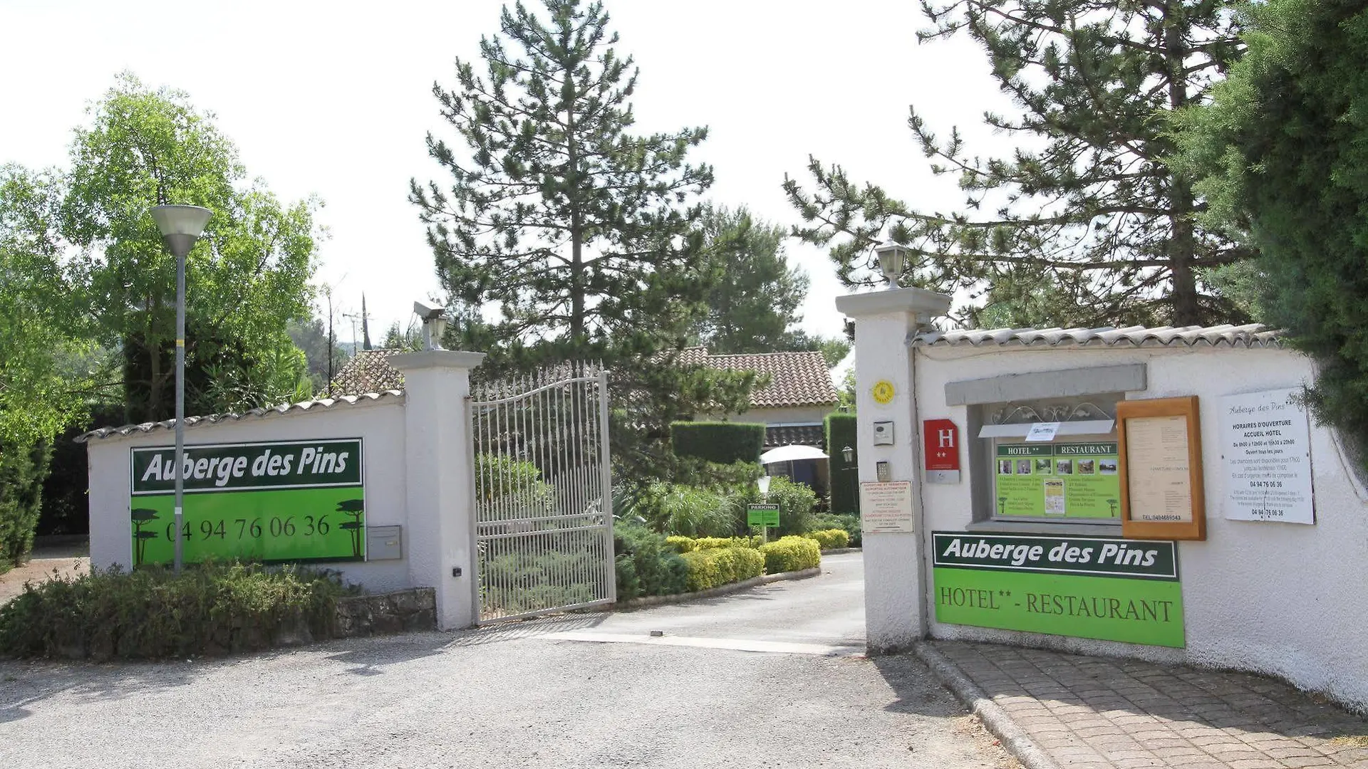 *** Hotel Auberge Des Pins Tourrettes France
