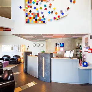 https://octel-hotel-et-residence.midi-pyreneeshotels.com
