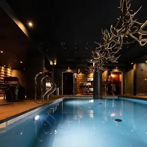 https://avenue-lodge-hotel.hotels-rhonealpes.com