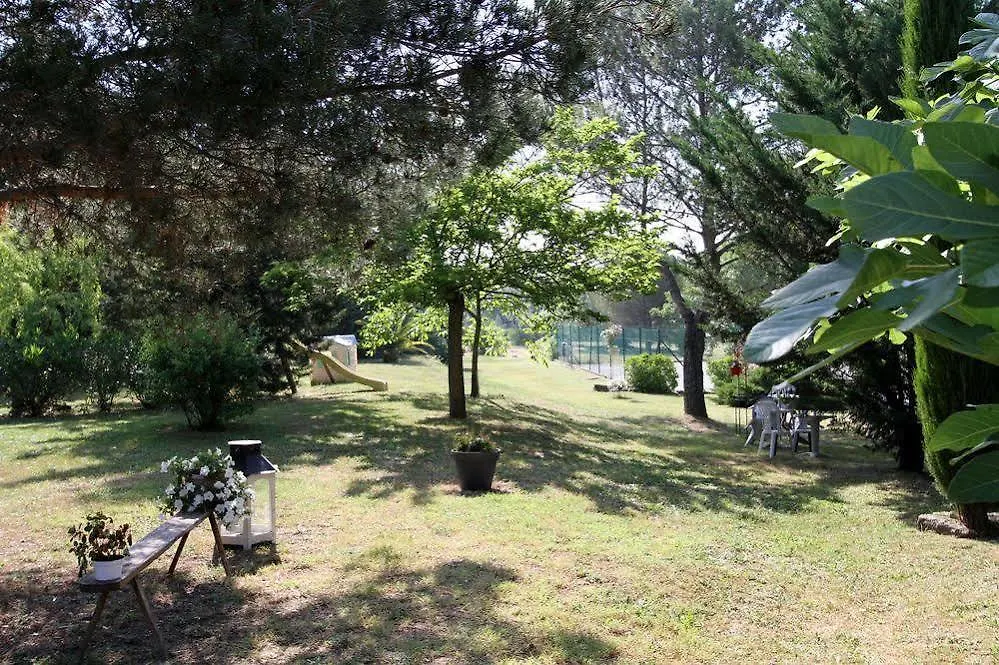 Hotel Auberge Des Pins Tourrettes