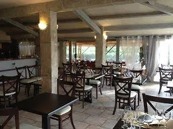 Hotel Auberge Des Pins Tourrettes